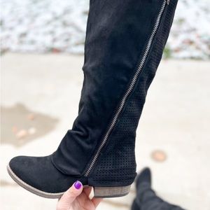 Brand new without tags or box. Unity tall boot Unity Wide calf Freindly size 11